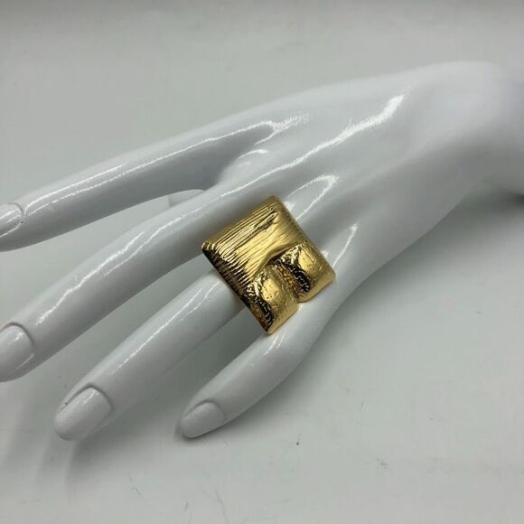 18K Gold Plated Women's Square Abstract Modern Finger Ring Open Back Waterproof - Picture 3 of 10